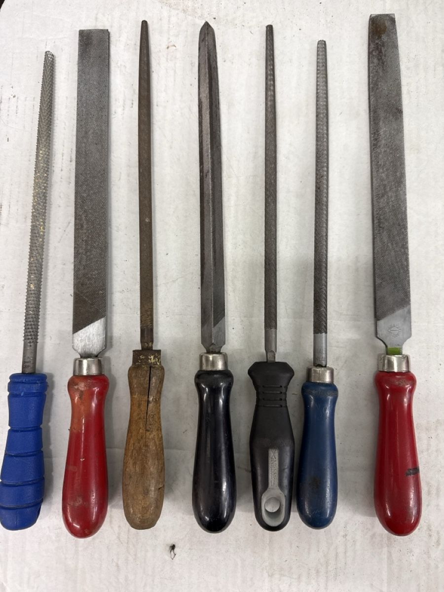 Tous les outils: 7 Feilen – D'occasion à Meienberg par sony252