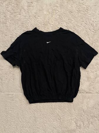 Schwarzes Nike Sporttop