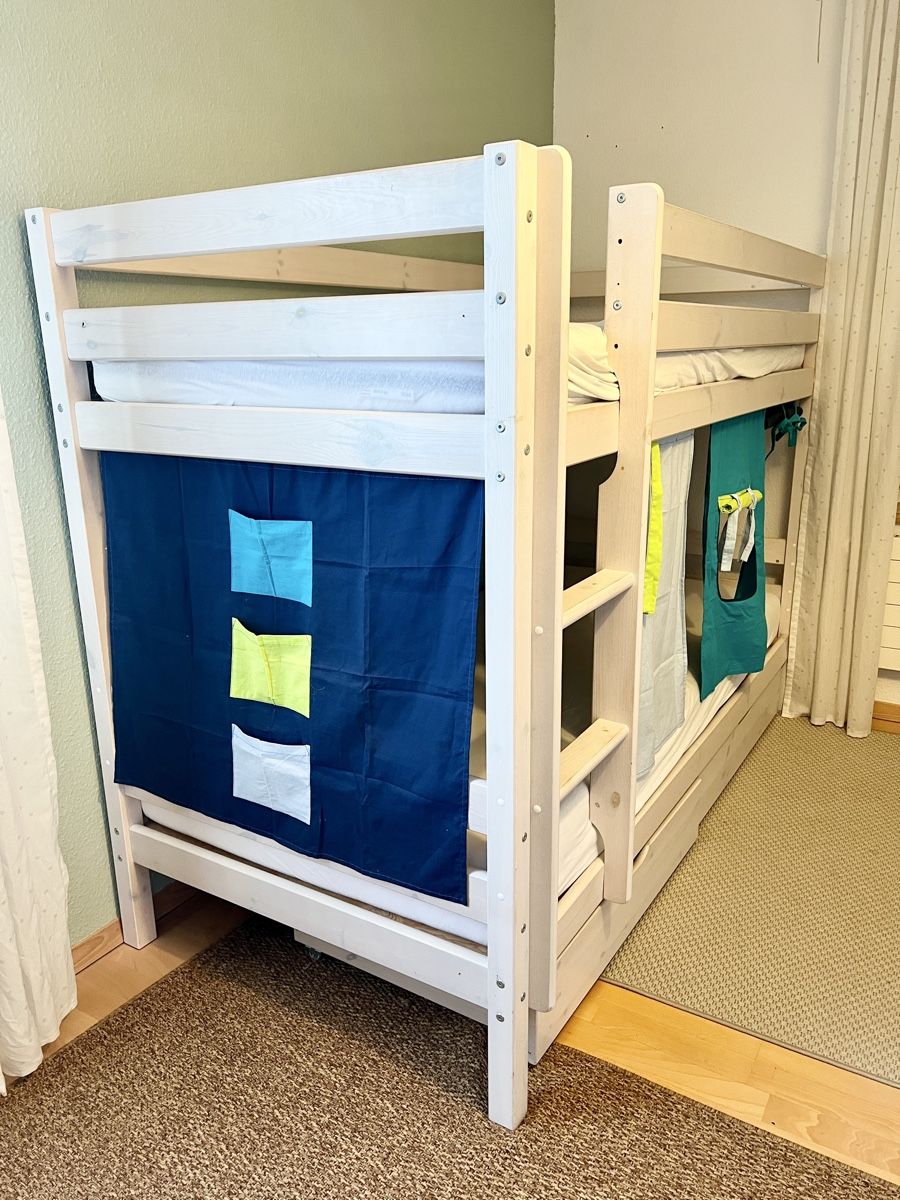 Letti: Hochbett Kjütenbett Kinderbett – Usato da Sirnach venduto da Wonderfulday