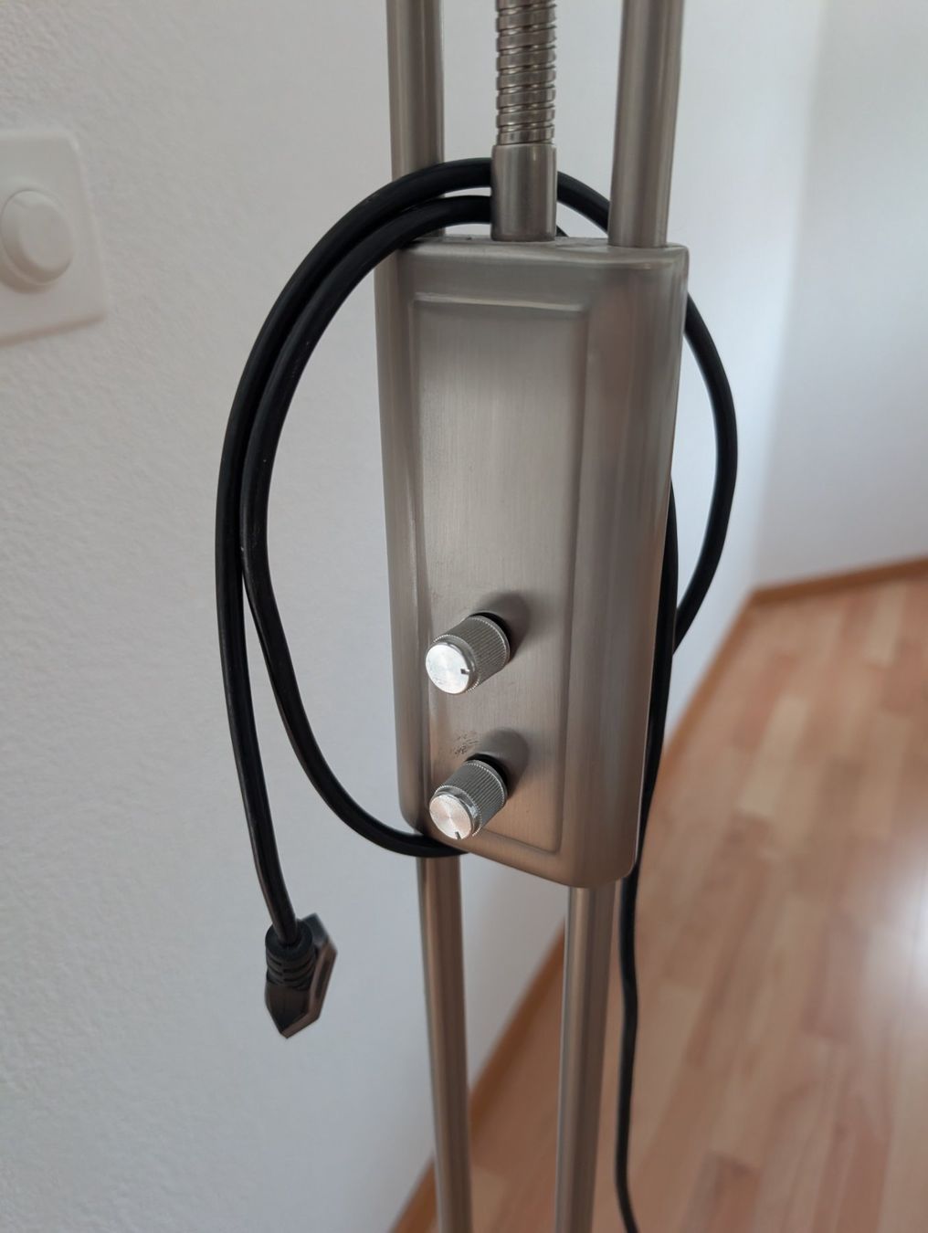 Lampade: Dimmbare Stehlampe, Top Zustand! – Usato da Zürich venduto da hobbit87 3