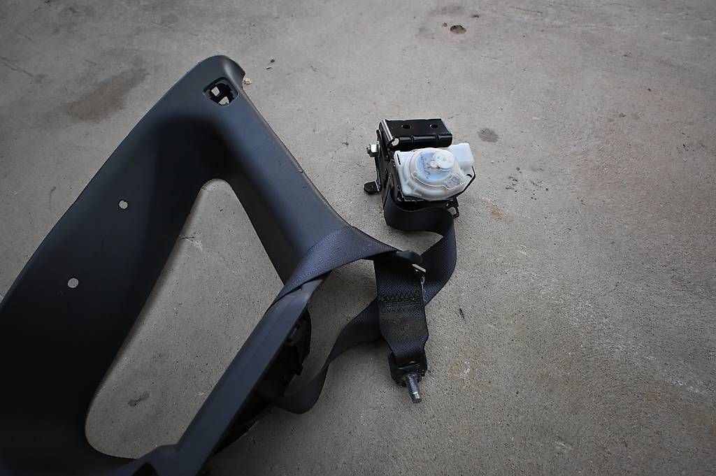 Subaru Alle Autoersatzteile: Gurt Hinten Subaru WRX – Gebraucht aus Frick von sandro_martin 1