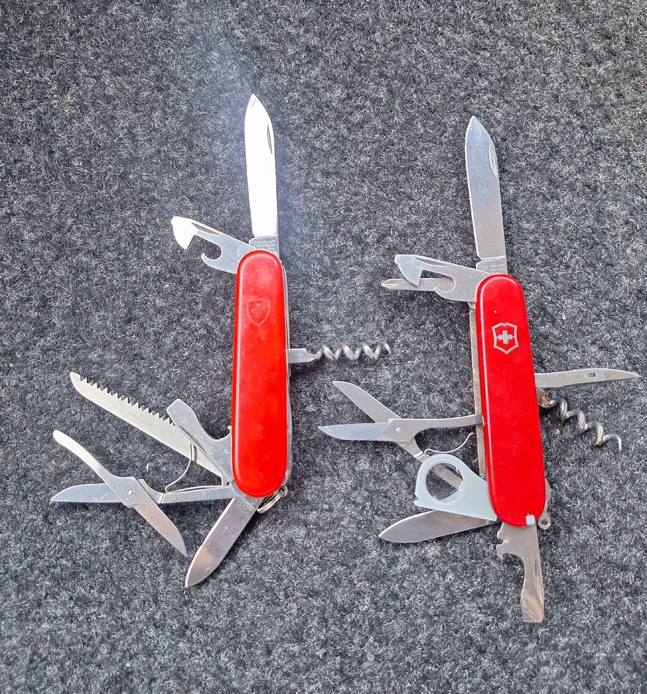 Victorinox Taschenmesser: 2 GROSSE VICTORINOX SACKMESSER  – Gebraucht aus Niederwangen BE von pfiff02