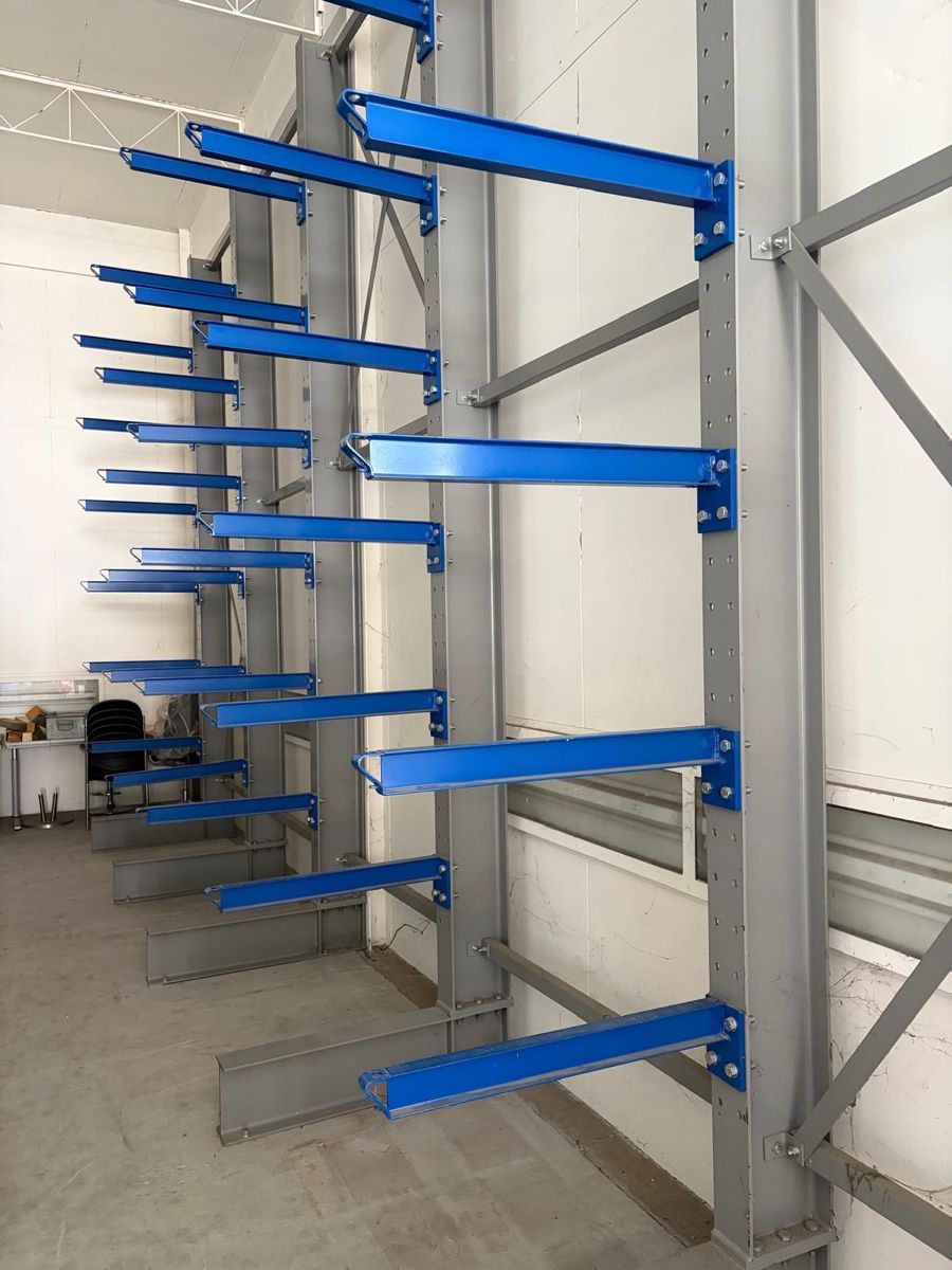 Ssi Schäfer Scaffali: Kragarmregal / Kragarm / Kragarmständer – Usato da Niederuzwil venduto da Solutions4industry 1