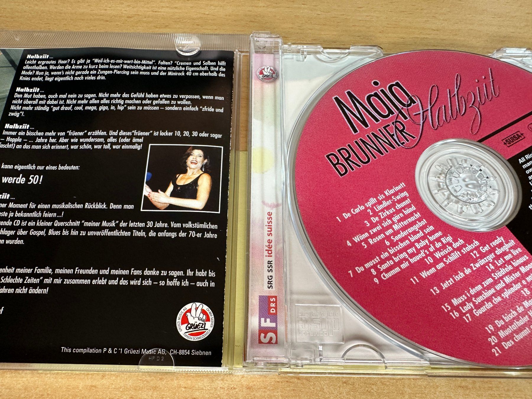 CD: T5 Maja Brunner – Halbziit – Usato da Rikon im Tösstal venduto da Alpenmutz 2