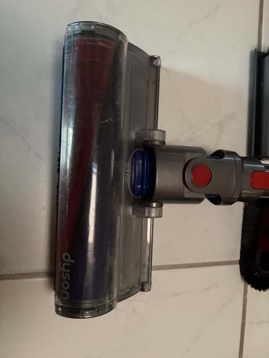 Dyson Staubsauger & Zubehör: 2x Dyson V7 – Defekt aus Therwil von vin_fx2q 1