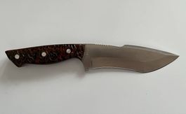 Robustes Outdoor- und Bushcraftmesser