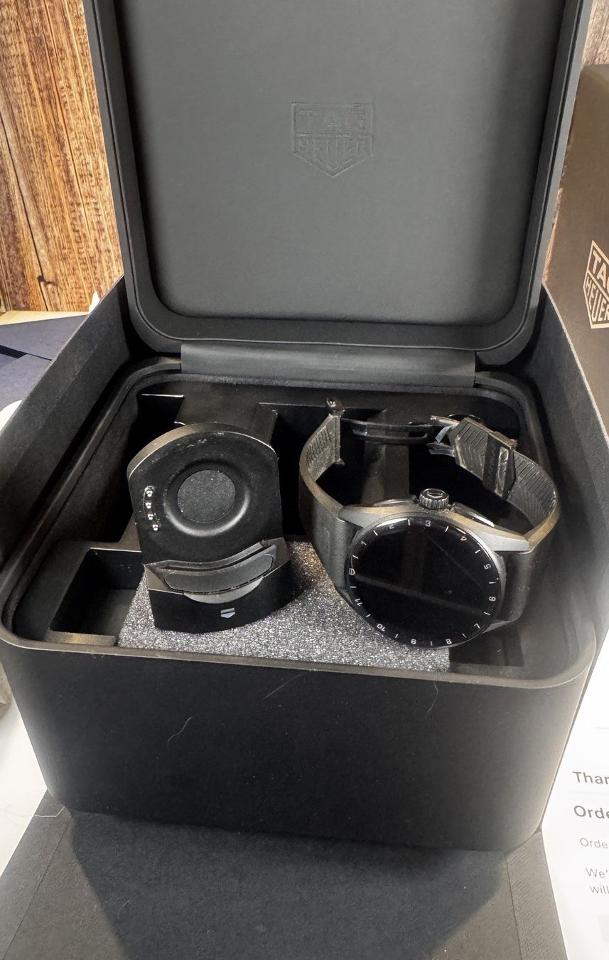Tag Heuer Smartwatch: TAG Heuer Connected Calibre E4 Black Titanium 42 mm – Gebraucht aus Winterthur von Rwa 5