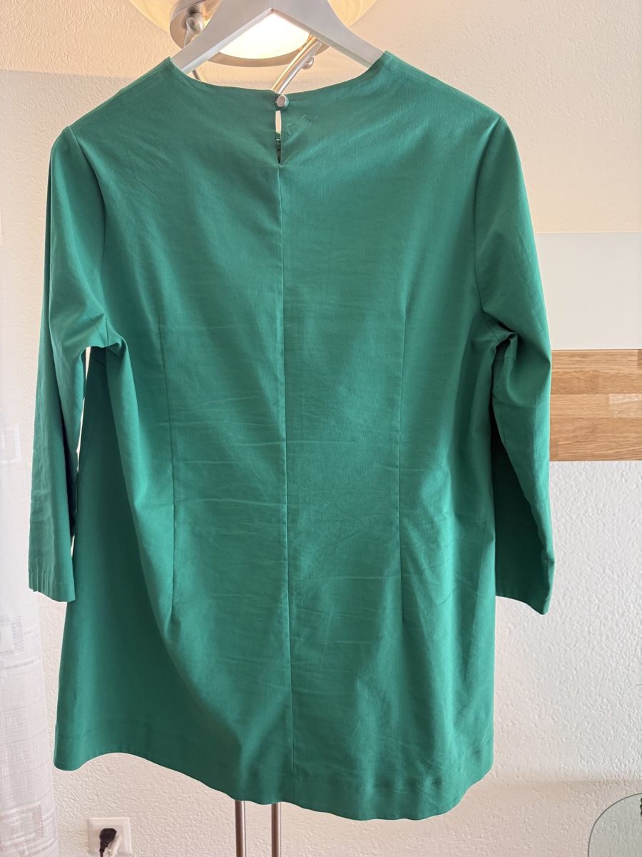 Chemisiers: Damen Bluse Grün Grösse 42 – Neuf (Voir description) à Langenthal par raz_q7jm 1