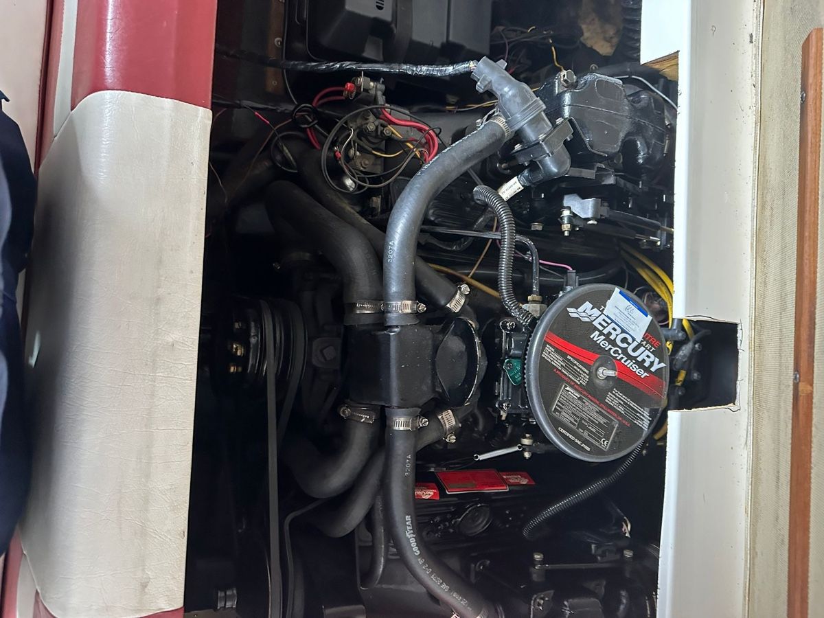 Bateaux: Invader Bowrider Boot – Défectueux à Zürich par pbl_9ynm 3