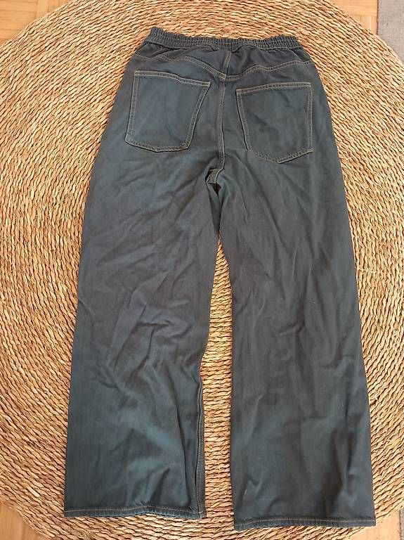 Weekday Hosen: Dunkelblause Hose von Weekday – Gebraucht aus Zürich von Melianea 4
