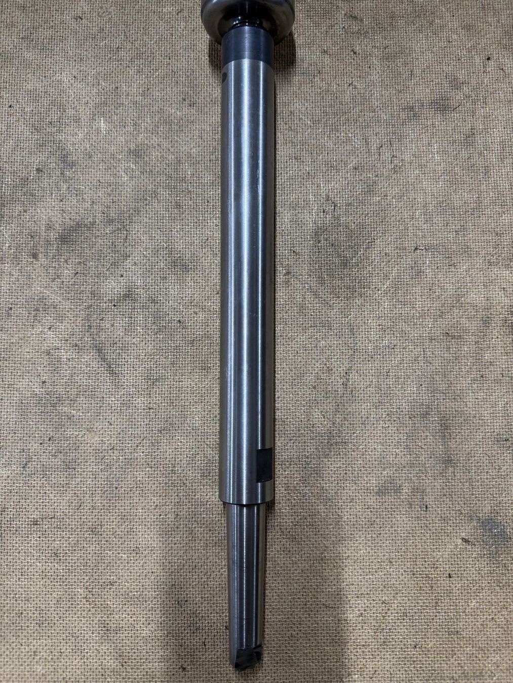 Outils pour métaux et serrurerie: Mitlaufende Zentrierspitze Röhm MK2 – D'occasion à Zuchwil par dragosmd-maschinen 1