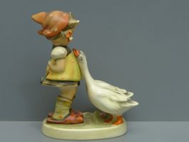 Porzellan Figur Göbel Hummel "Gänsemädchen" 1960 -1980