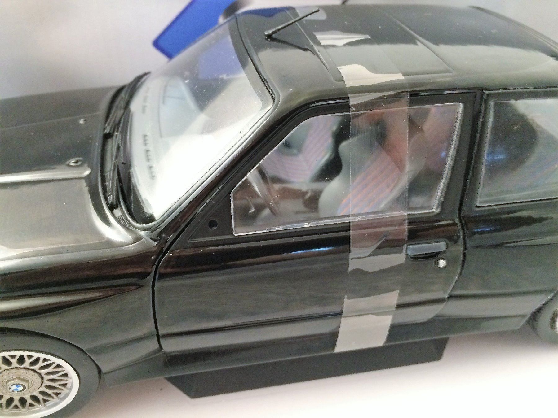 BMW Modellini d'auto: BMW E30 Sport Evo, schwarz – Nuovo e nell'imballaggio originale da Erlenbach im Simmental venduto da Model_box 6