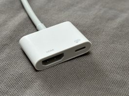 Lighting Dock station with HDMI and Type-C