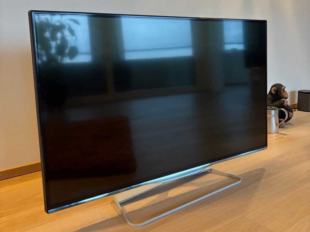 Philips Ultraflacher 3D Smart LED TV 107 cm 5000 Series (Gebraucht) in ...