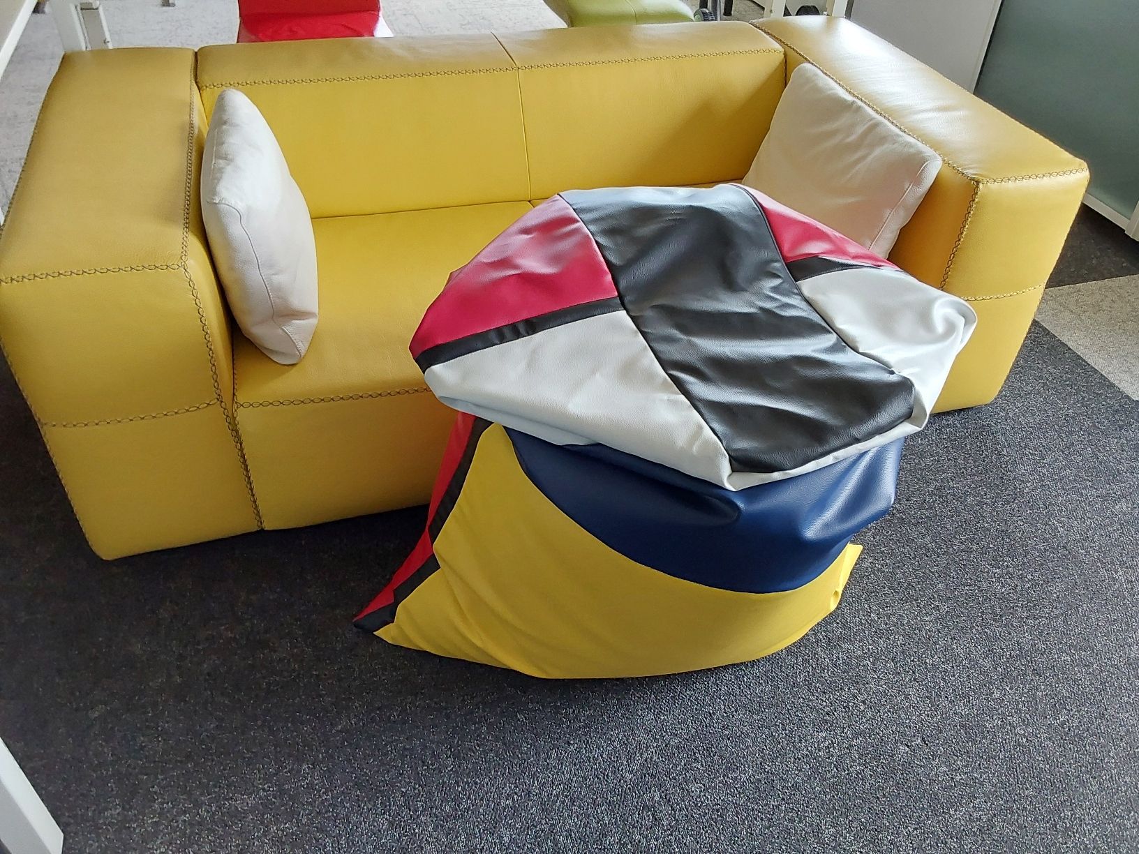 Fauteuils: Sitzsack Mondrian Style – D'occasion à Rupperswil par Geni22