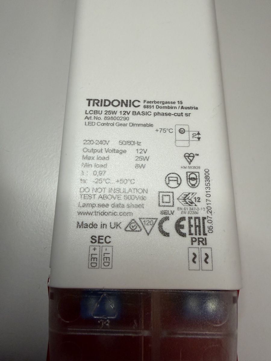 Componenti elettronici: Tridonic LCB 25W 12V BASIC LED Trafo - Top Zustand! – Nuovo (secondo la descrizione) da steffisburg venduto da releve 1