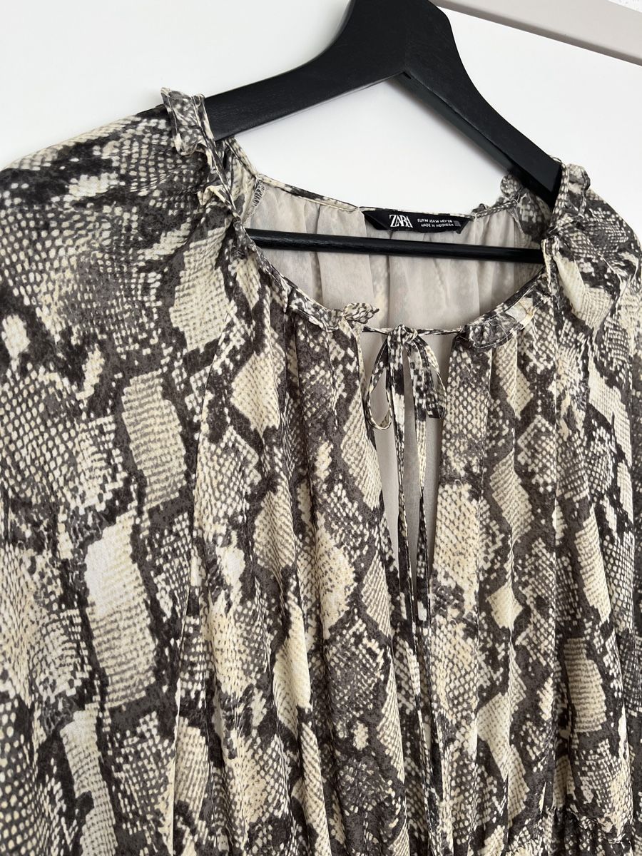 Zara Vestiti: Zara Kleid, Schlangenmuster, Gr. M – Usato da Emmenbrücke venduto da zak_5wtm 2