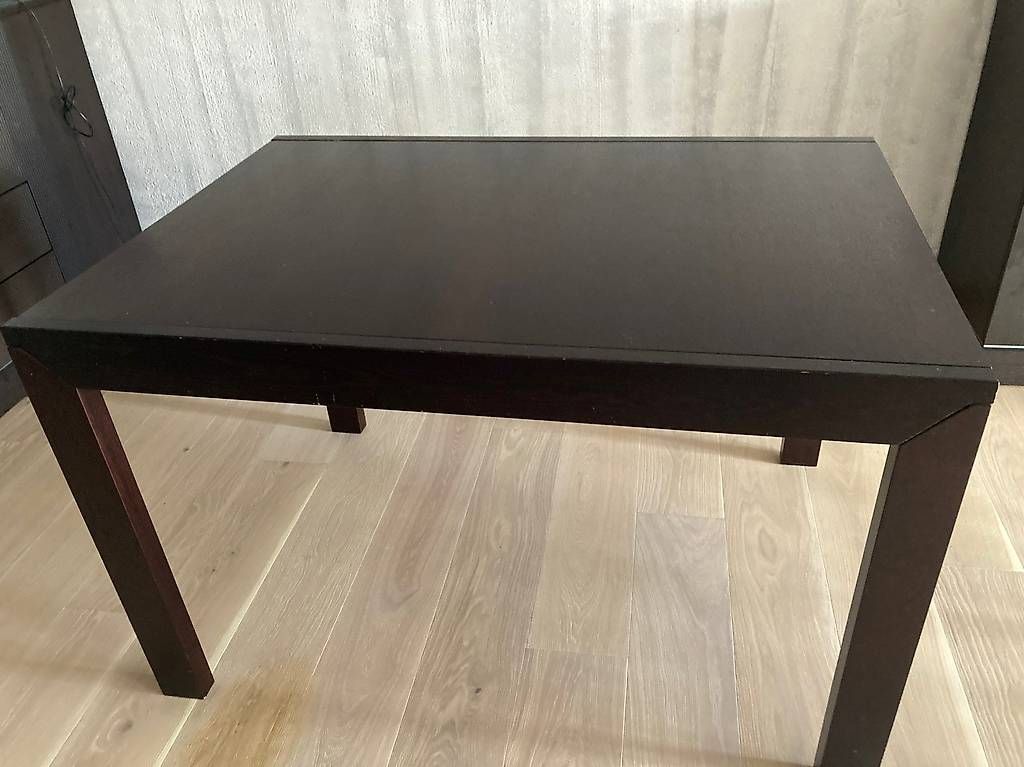 Tavoli: Table massif 80 x 120 cm ; extensible: 240 cm – Usato da Lausanne 26 venduto da anaxena