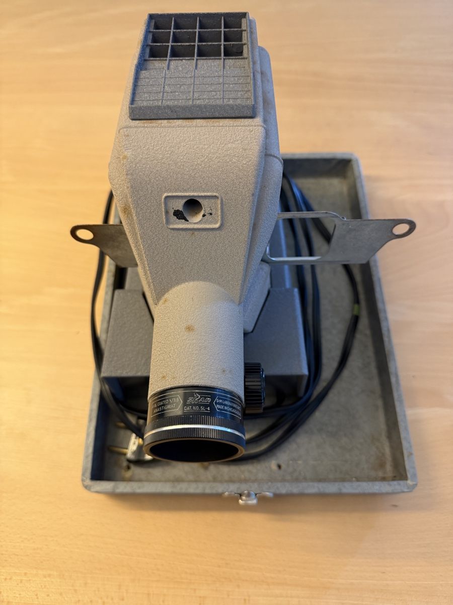 Home Cinema: Skan slide Projektor 1960/1970 – Usato da Urdorf venduto da GiselaW