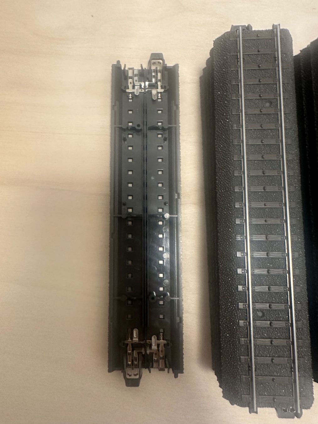 Märklin Modelleisenbahnen: 12x Märklin 24172 gerades C-Gleis – Gebraucht aus Port von Duuraango 2