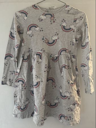 H&M Rainbow Cloud Dress Size 134/140 - Great for Spring!