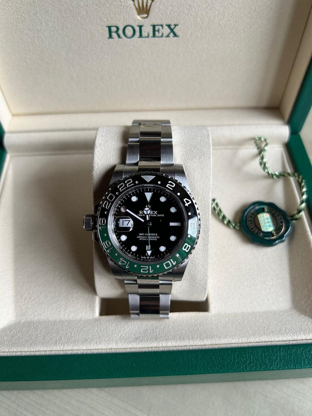 Rolex Orologi: Rolex GMT-Master II | Full Set | 2026 | Unworn | – Nuovo e nell'imballaggio originale da Zürich venduto da fothy 1