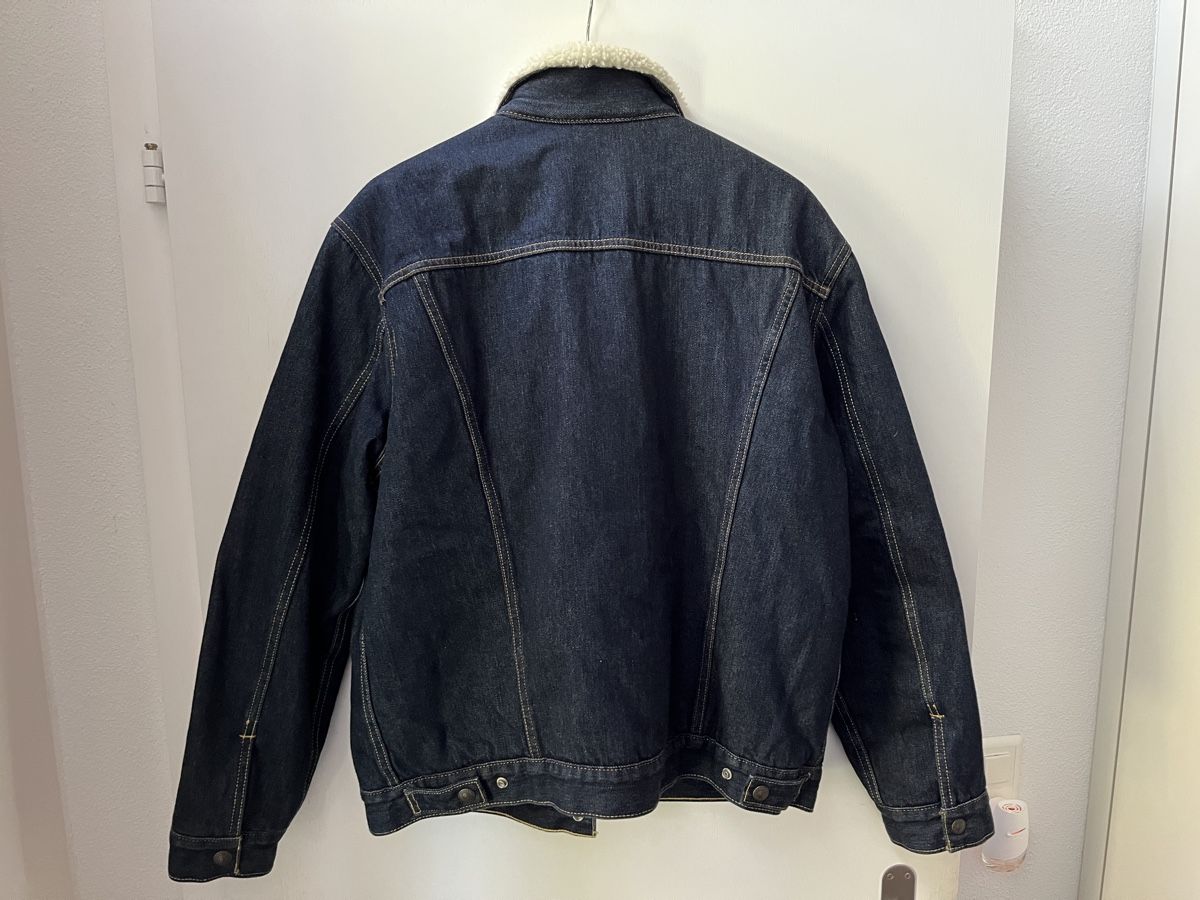 Levi's Giacche: Levi's Strauss Jacke mit Futter, Grösse L – Usato da Einsiedeln venduto da manuelkaelin 1