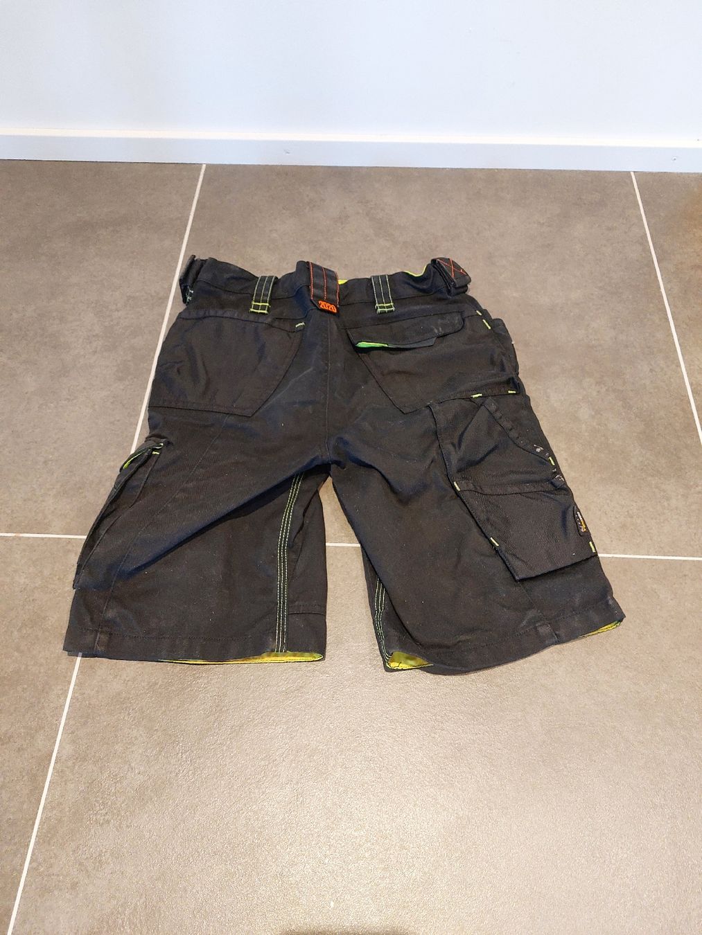 Engelbert Strauss Pantalons: Strausshose kurz – D'occasion à Andwil SG par Nanjsm 1