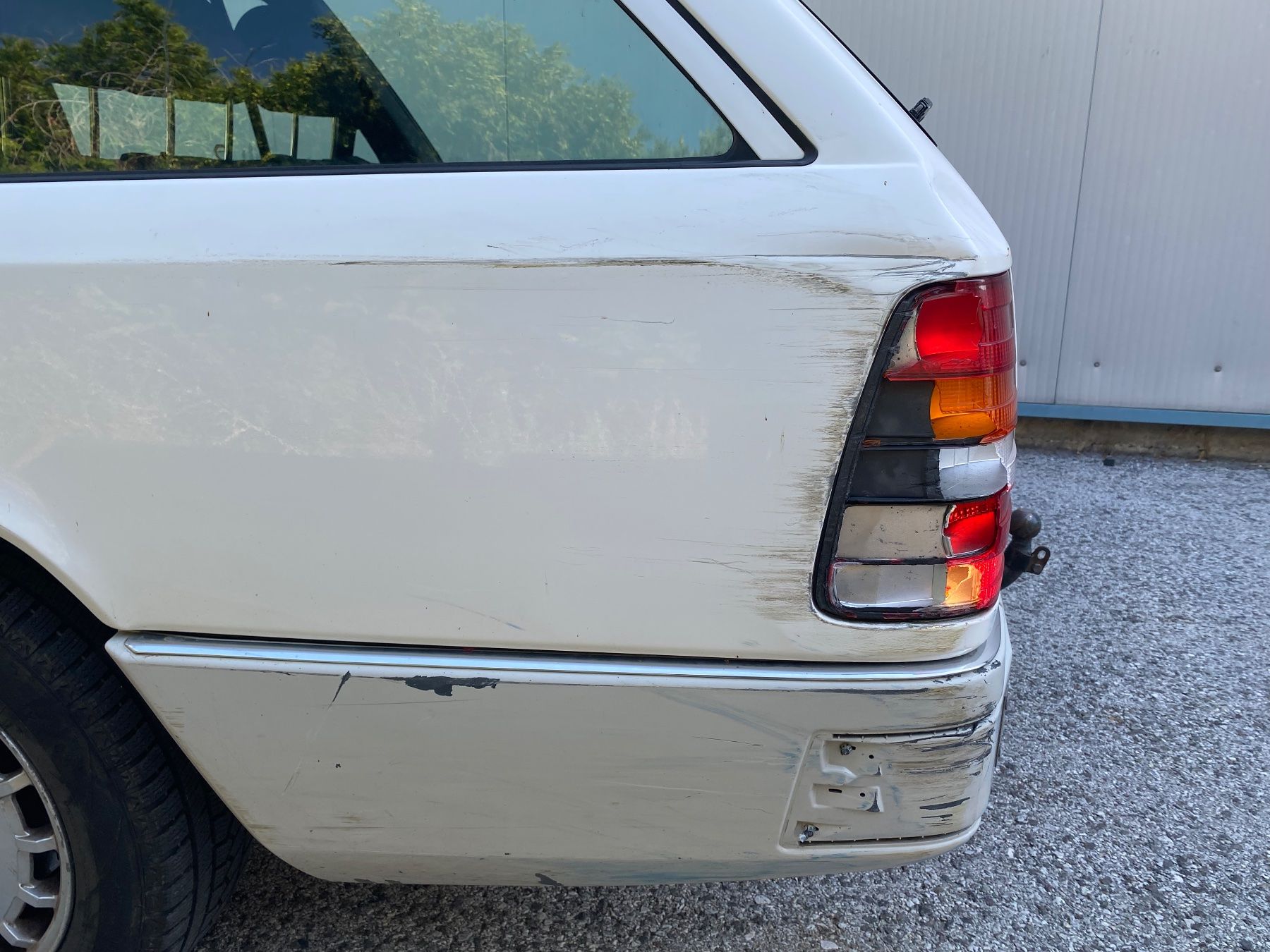 Mercedes-Benz Automobili: Mercedes-Benz 200TE W124 1994 – Difettoso da Chamoson venduto da a_laroyale 8
