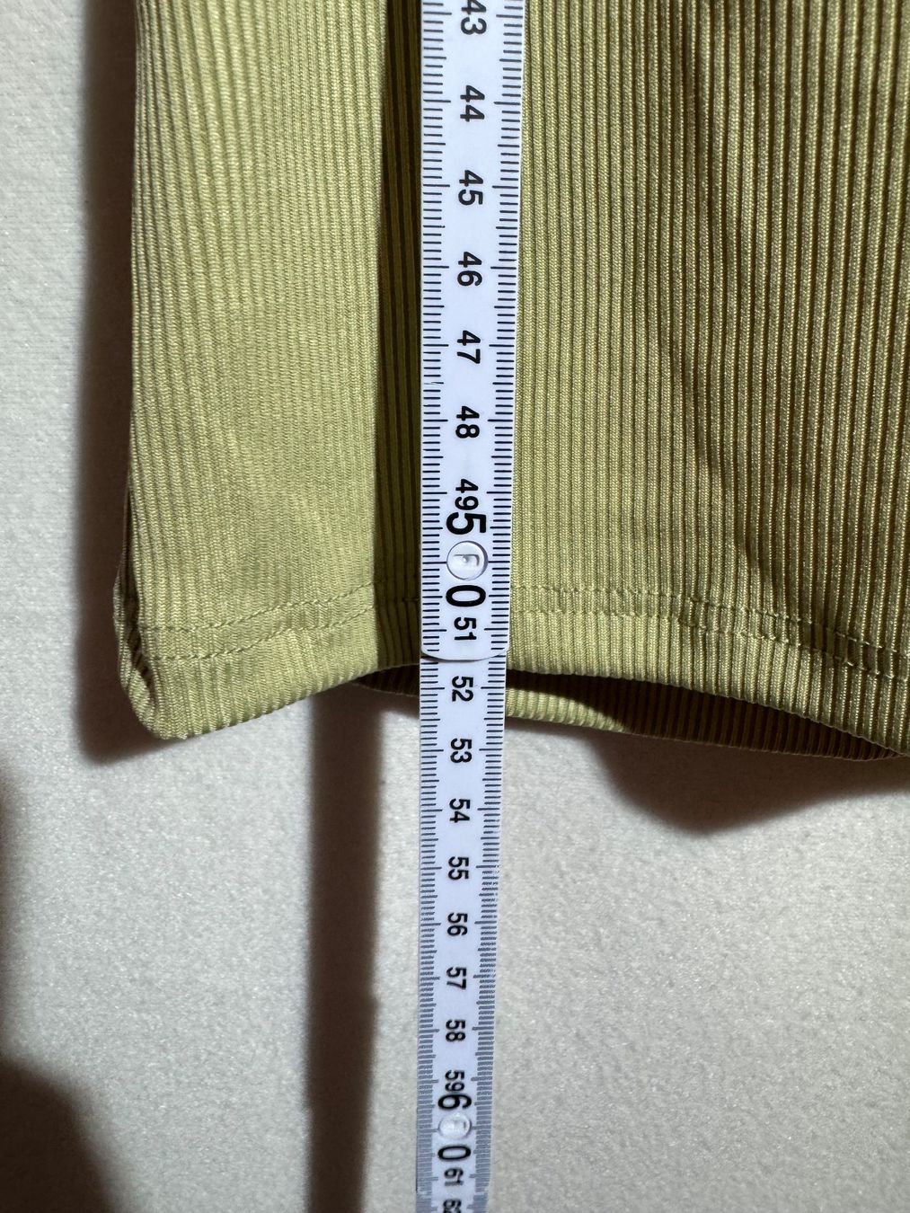 Tops: Grünes Basic mit Cups Gr. L – Neuf (Voir description) à Grosswangen par SALE_SALE_SALE 5