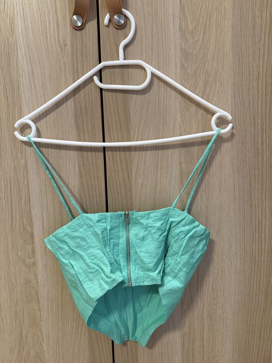 Top: mint green crop top - Size 34 – Usato da Horgen venduto da Elizhadz 2