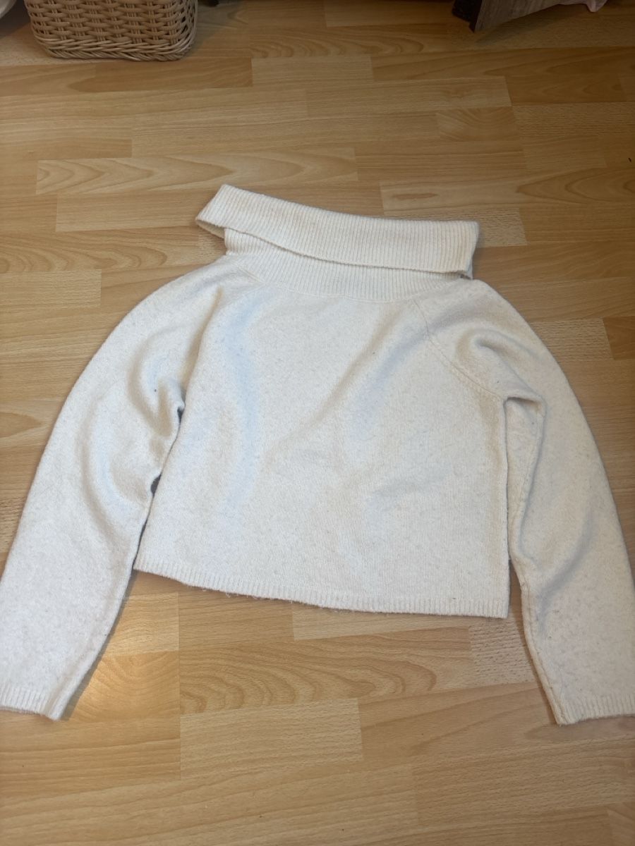Maglioni & Felpe: Vero Moda Rollkragenpullover weiss Grösse S gebraucht – Nuovo (secondo la descrizione) da Winterthur venduto da Julia_gina 1