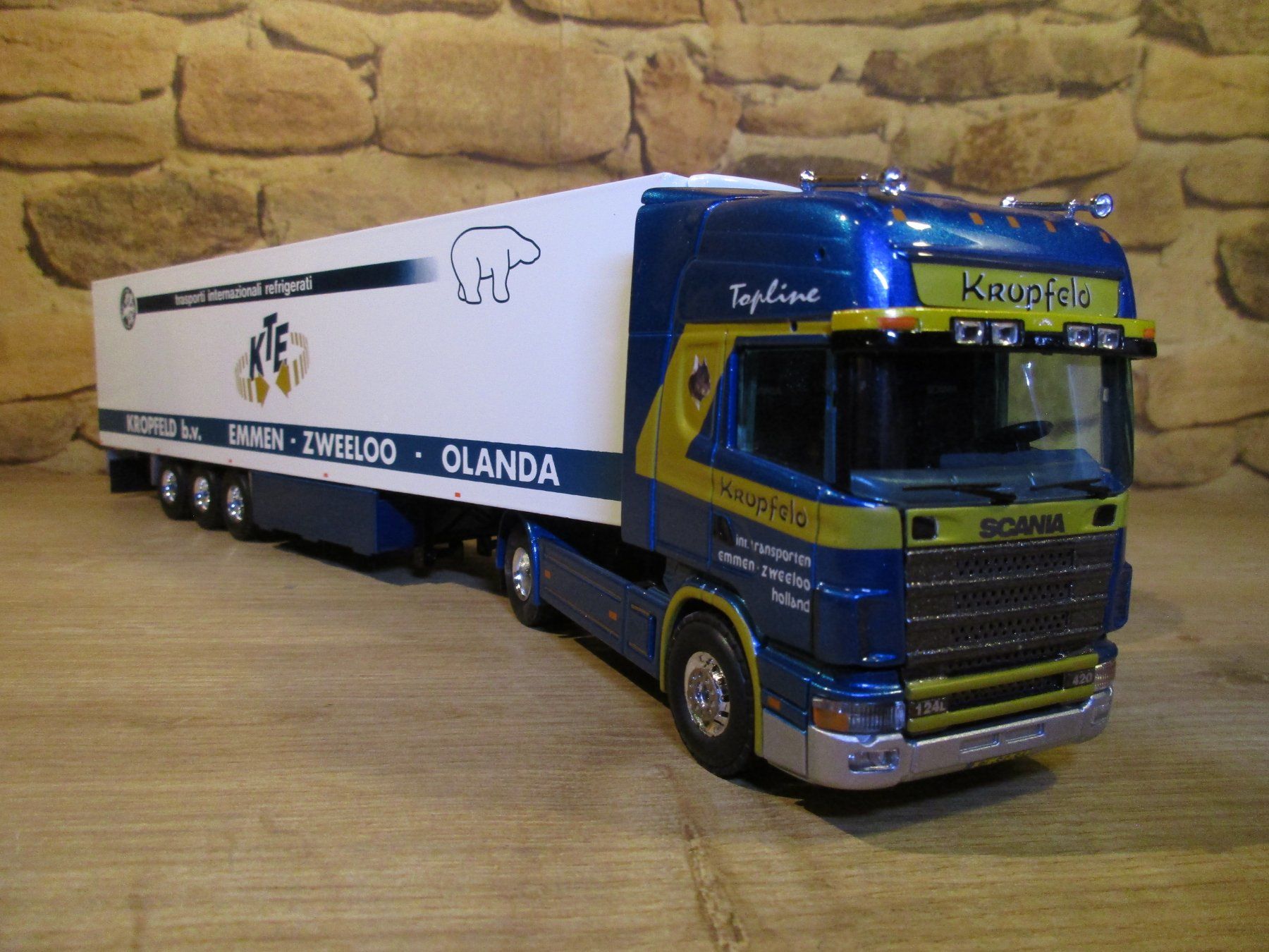 Tekno Kit di modellismo & Modellini statici: Tekno  1:50  Scania  124  Kropfeld – Usato da Ennetmoos venduto da Truckdiver 6