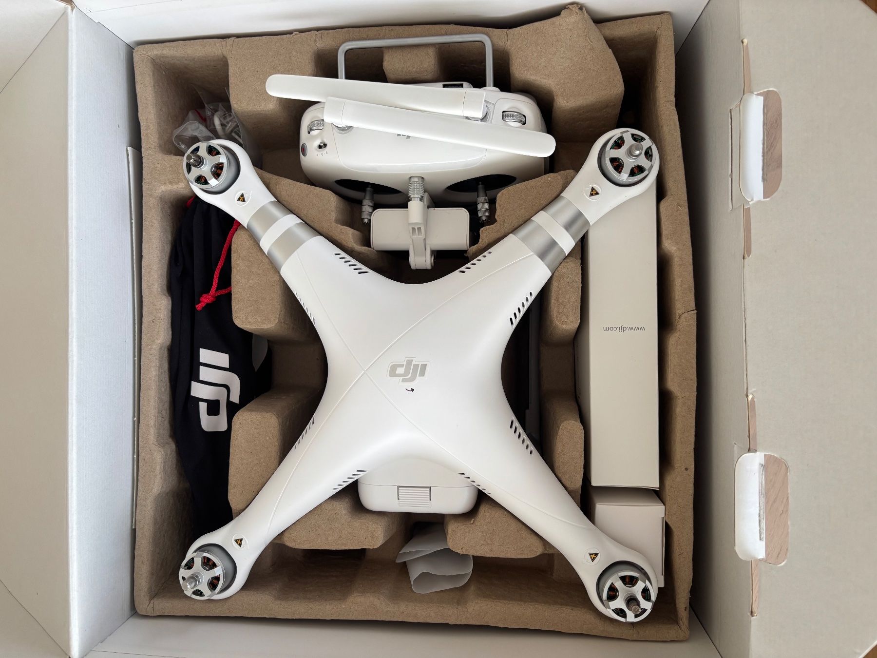 Action Cam: DJI Phantom 3 Advanced Drohne - Top Zustand – Usato da Oberarth venduto da lar_6vw5 4