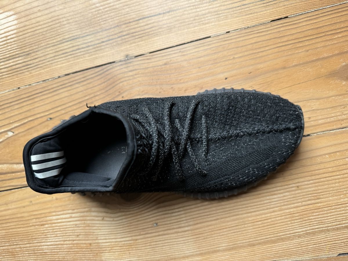 Adidas Herrenschuhe: Adidas Yeezy Boost – Gebraucht aus Erstfeld von sa1_hq2m