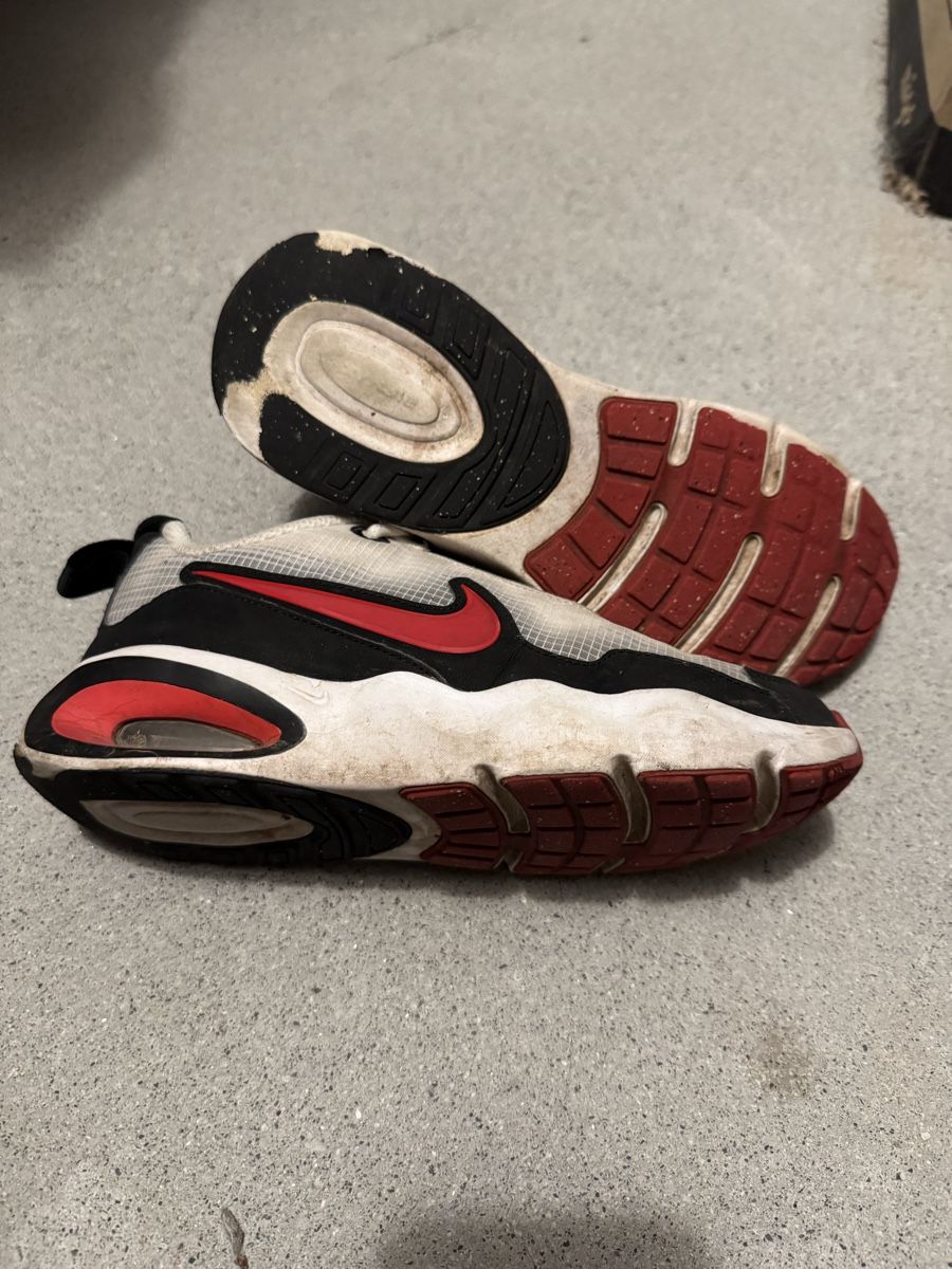 Nike Scarpe per ragazzi: Nike Air Max Sneaker, Grösse 36.5, gebrauch – Usato da Zürich venduto da AninANILOKIN