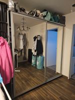 Spiegel - Schiebetürenschrank