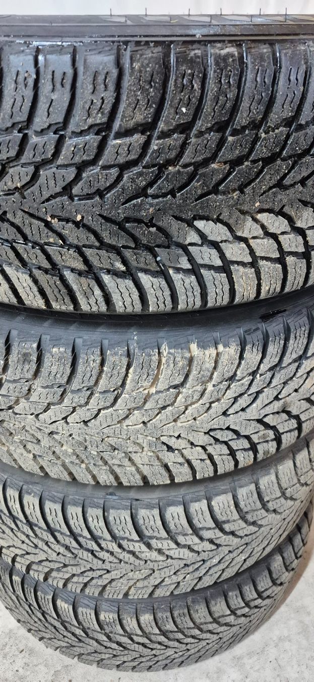 Nokian Pneus & Roues: Winterräder zu Golf4 – D'occasion à Egg SZ par Bko1 1