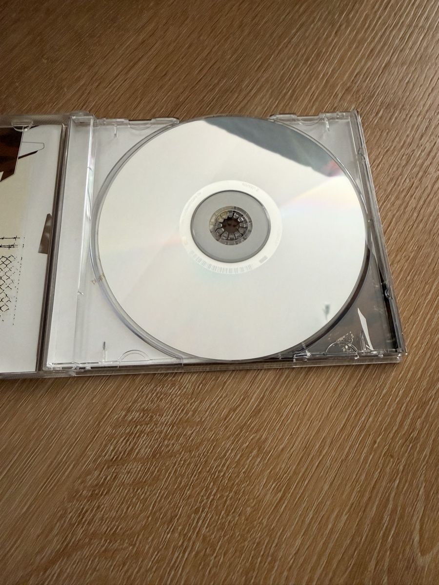 CD: Bruno Mars - Earth To Mars CD – Nuovo (secondo la descrizione) da Ettingen venduto da robbenlos 3