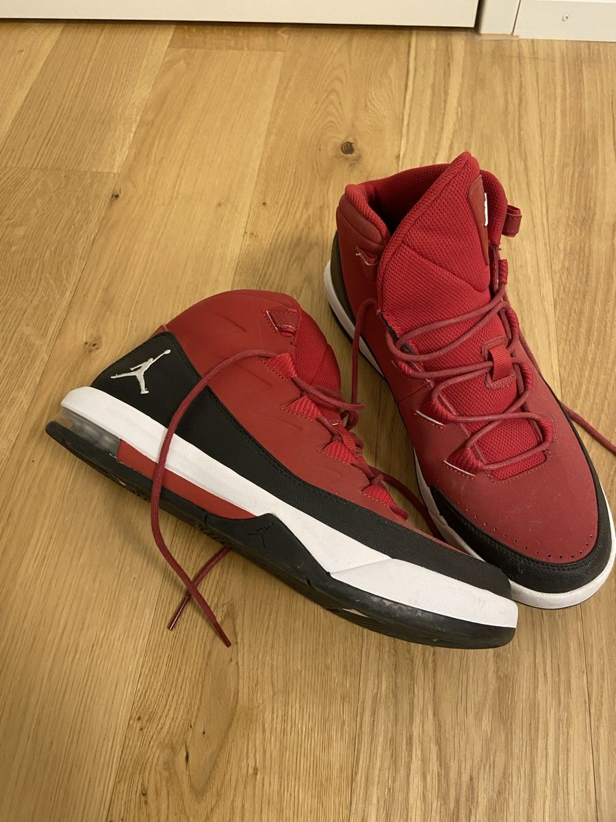 Scarpe da uomo: Sneaker – Usato da Lausen venduto da mar_2krj 1