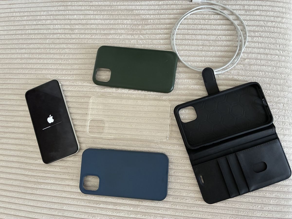 Apple Handys / Smartphones: iPhone 11 White – Neu (gemäss Beschreibung) aus Neuchâtel von jul_r2nj 5