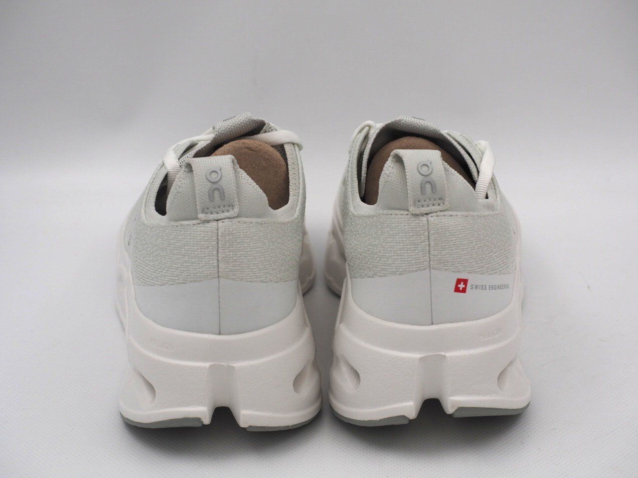 On Damenschuhe: ON Cloudsurfer Max Damen Gr. 40 (26072747) – Neu und originalverpackt aus Zürich von fundsachenverkauf 3