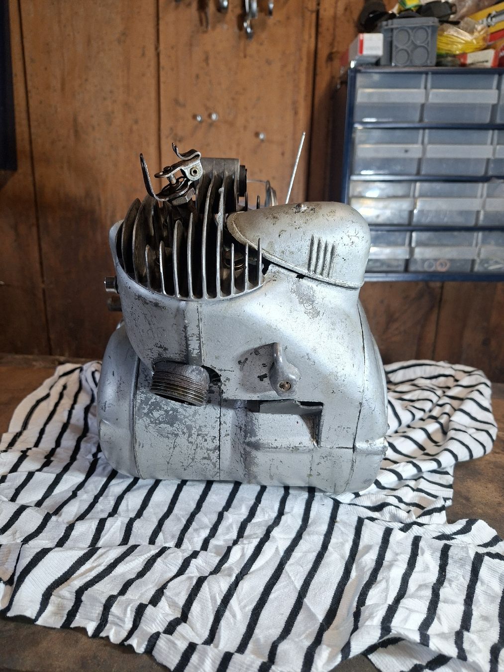 Moteurs: Sachs/DKW 50/3 Motor mit Schaltgriff – D'occasion à Mosnang par 20Noah02 2