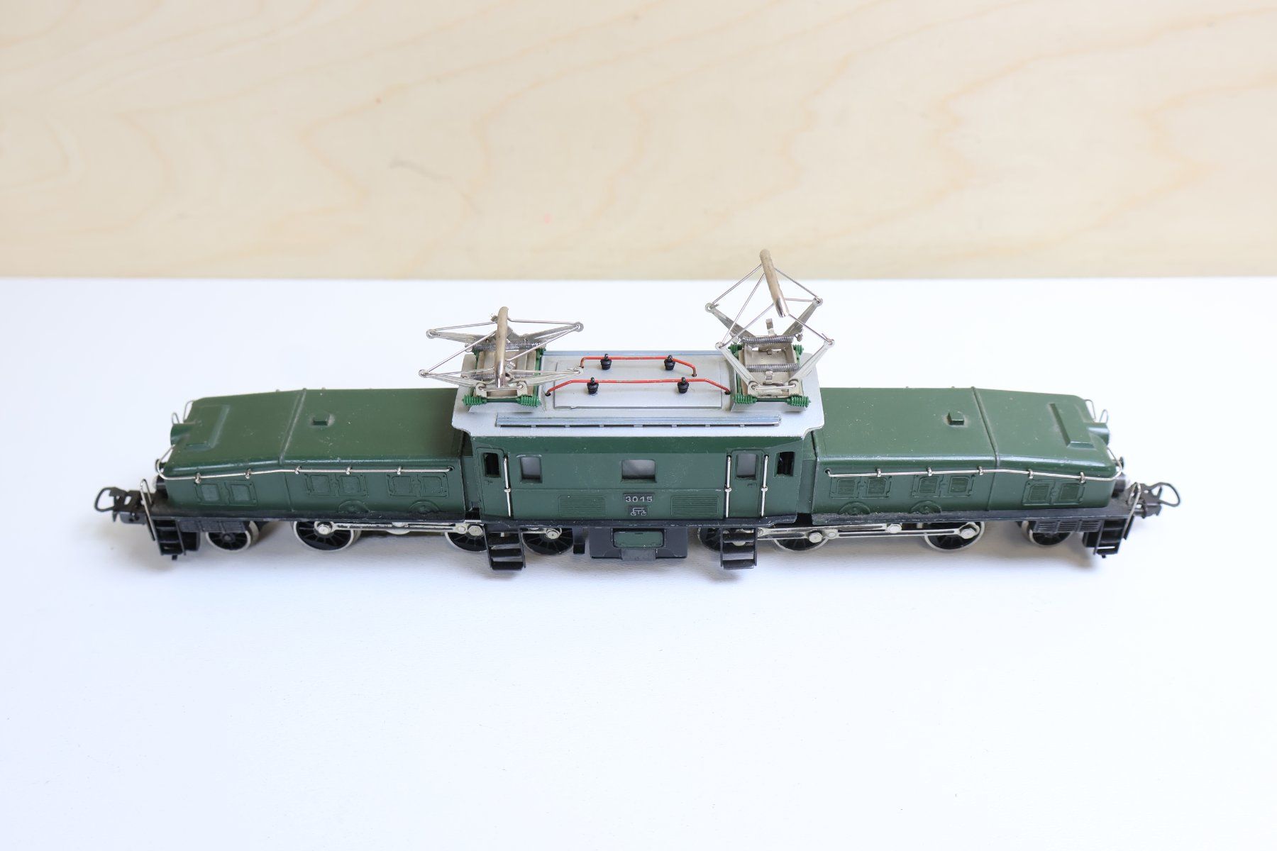 Märklin Modellini di ferrovie: Märklin SBB Krokodil E-Lok 3015 - Gussmodell – Difettoso da Winterthur venduto da Monstera 7