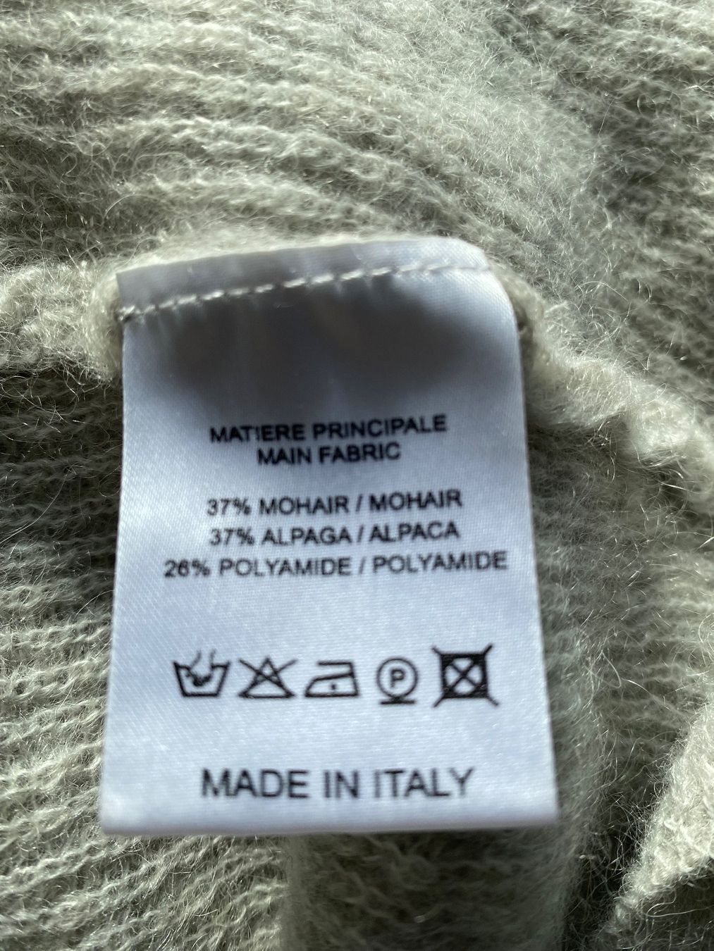 Vanessa Bruno Giacche: Strickjacke, Vanessa Bruno, Grösse M – Nuovo (secondo la descrizione) da Bern venduto da L.I.A. 3