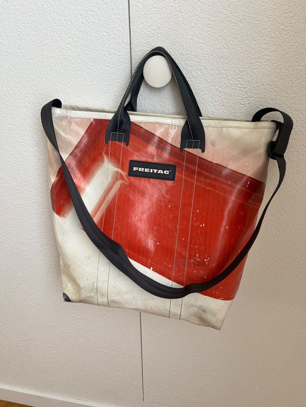 FREITAG フライタグ　F74 BOB ホワイト/レッド FREITAG F74 BOB ＆ F75 LELAND | 印blog