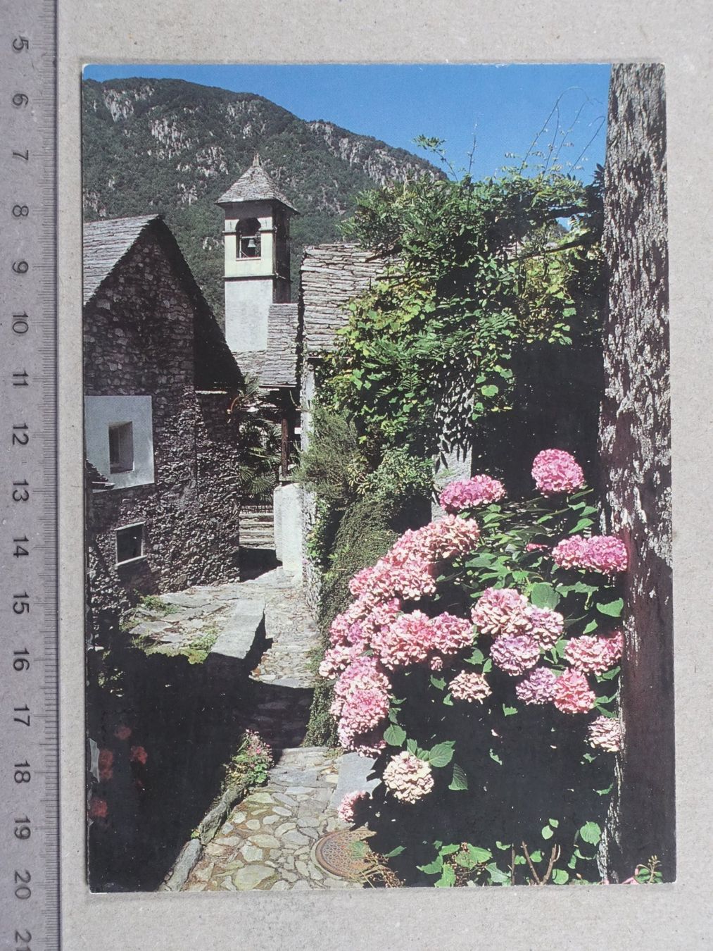 Cartoline postali: Avegno, Valle Maggia – Usato da Lenzburg venduto da fh1
