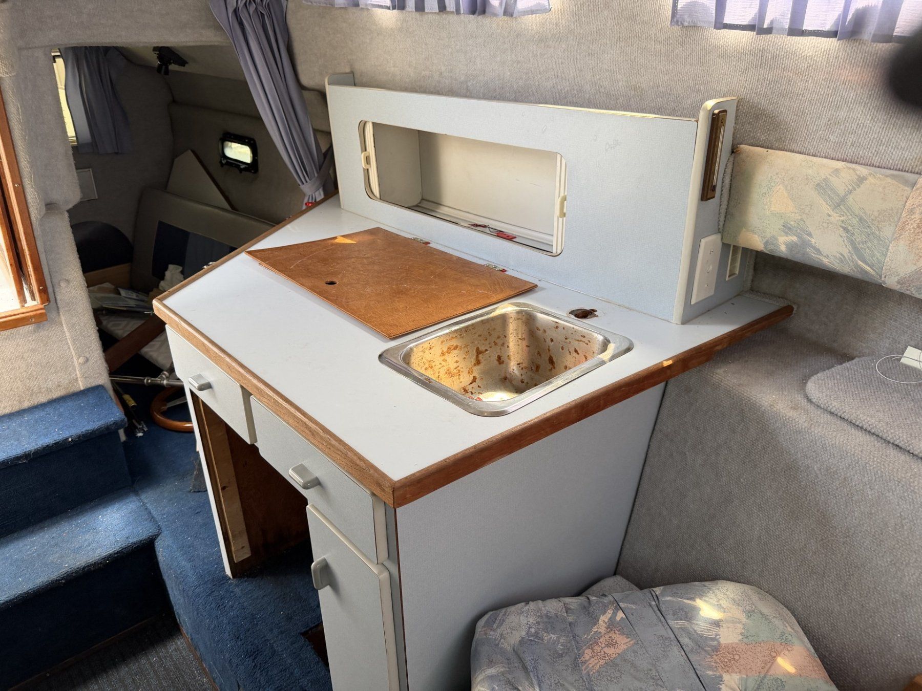 Bayliner Barche: BAYLINER AVANTI SPORT 250 – Usato da Avenches venduto da BOOTTRANSPORTE 7