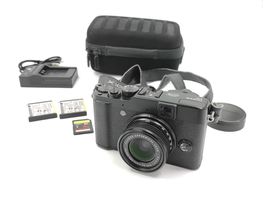 Fujifilm X10 Legendäre Digitalkamera mit Zubehör